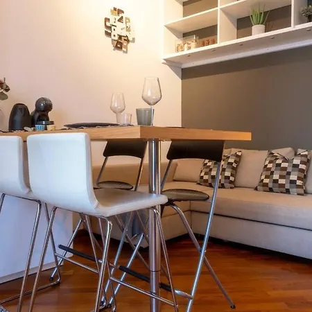 - 10 Min Duomo- M3 - Urban Retreat Apartament