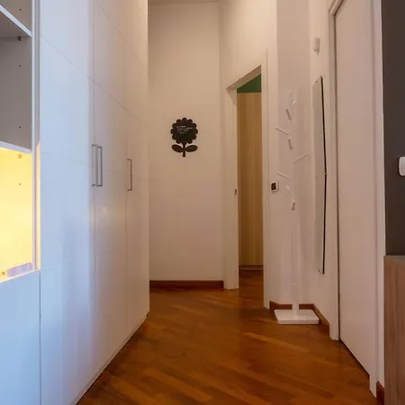 Apartament - 10 Min Duomo- M3 - Urban Retreat *